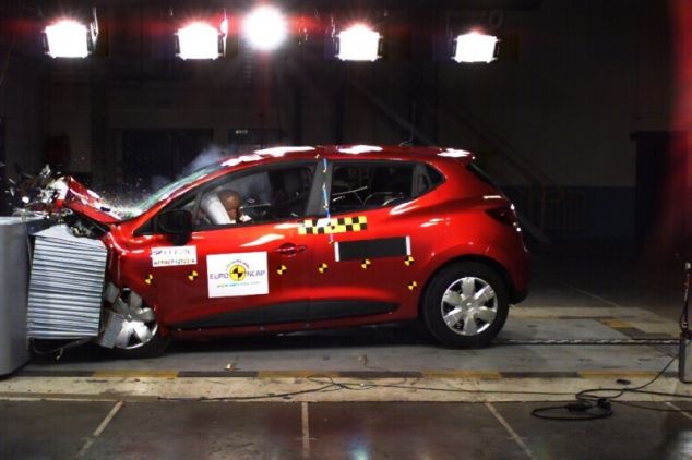 ����������� �� Euro NCAP ��������� ����� Renault Clio �� ���������