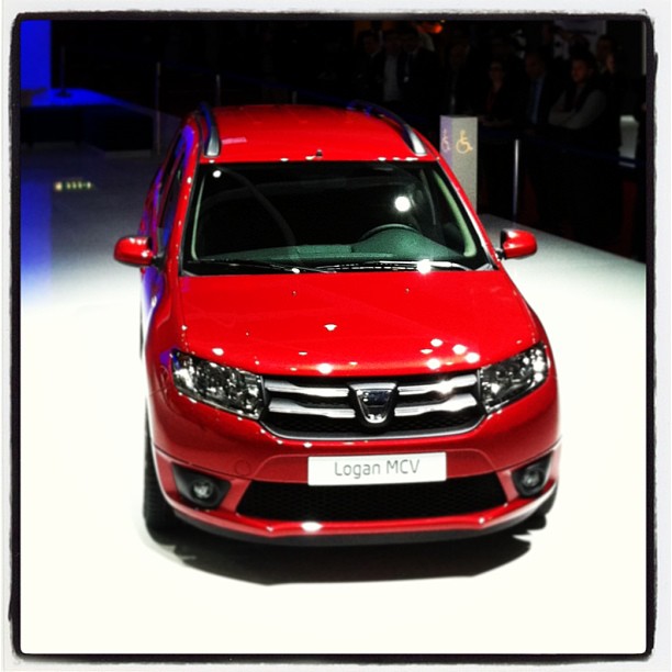 � ������ �������� ����� Logan MCV